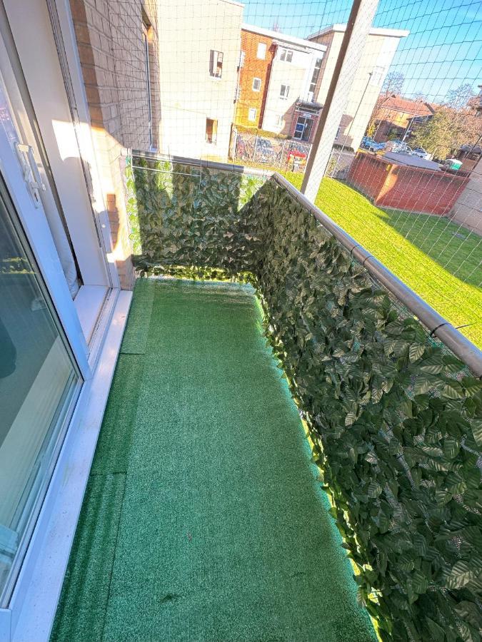 Live The Wembley Buzz! Stylish Flat Near Station & Amenities * London