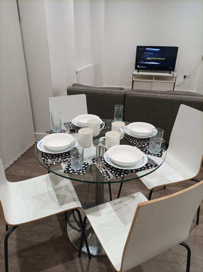 Aberfeldy Village Apartment London