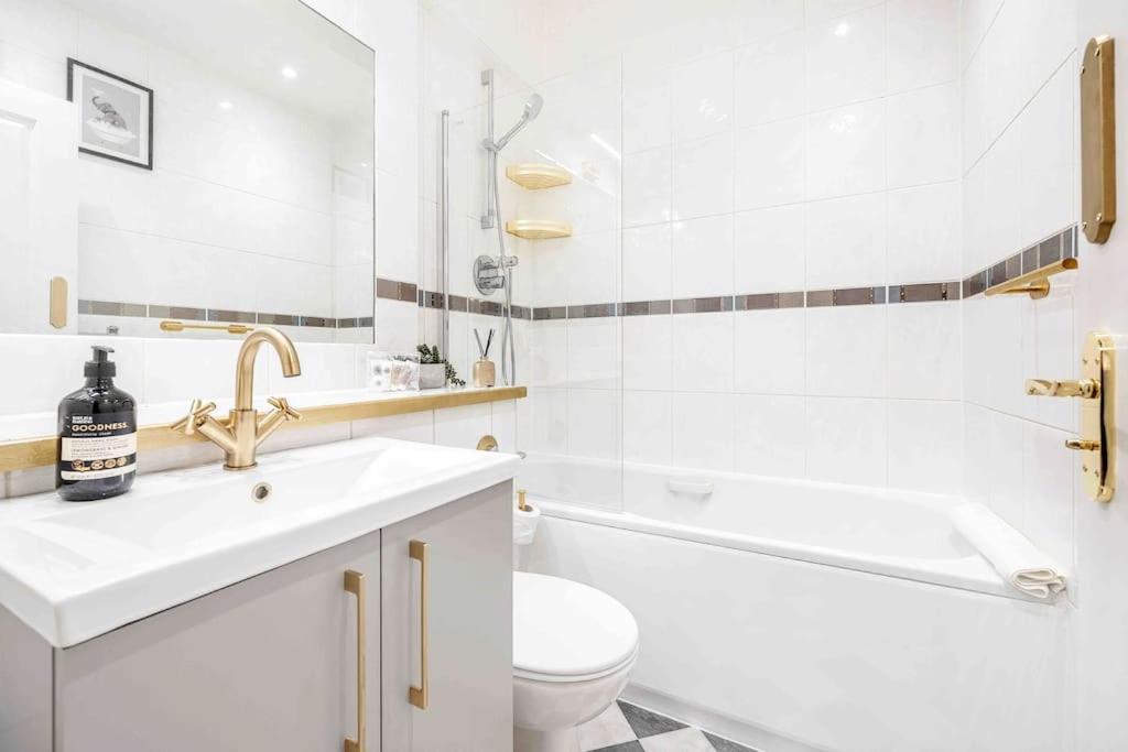 Marylebone's Nugget - 2 Bed Londen