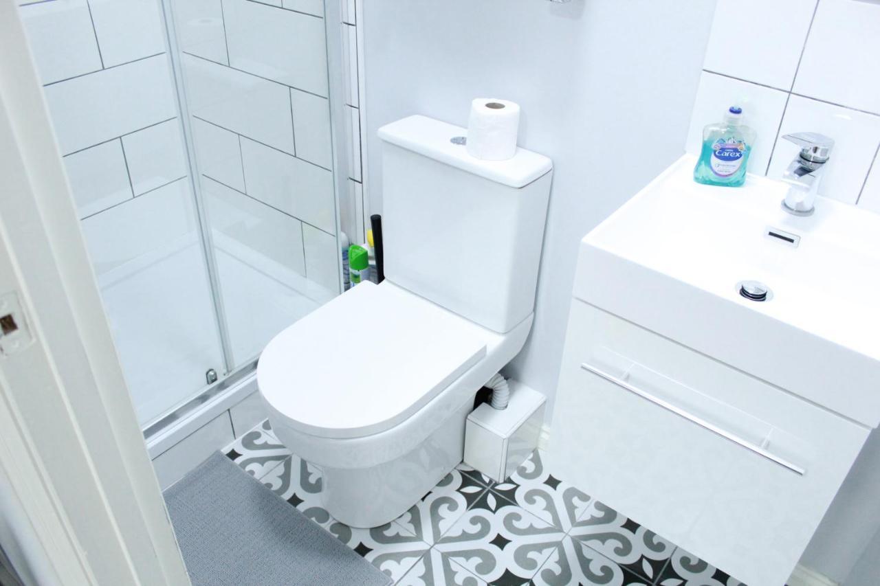 Habitación en casa particular Private Toilet, 15 Min To Londres