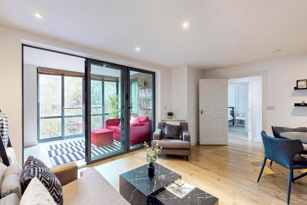 Stunning 2 Bed With View Of The Shard Apartment
