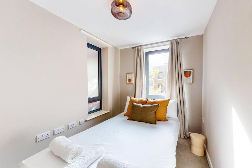 Stunning 2 Bed With View Of The Shard Apartment London