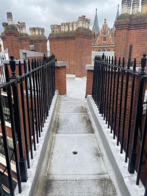 Stylish 2br Retreat In King's Cross, *