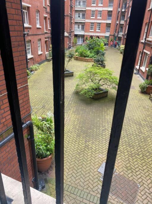 Stylish 2br Retreat In King's Cross, * London