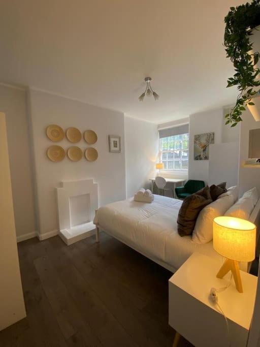 Stylish 2br Retreat In King's Cross, London