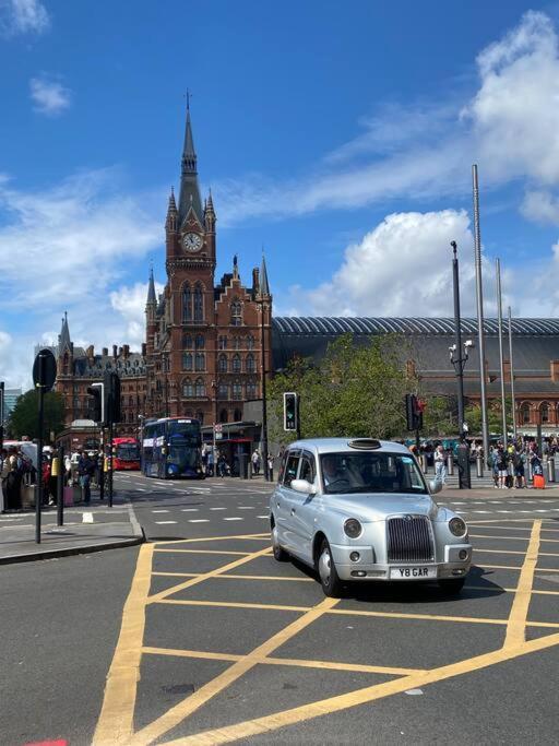 Apartment Stylish 2br Retreat In King's Cross, *