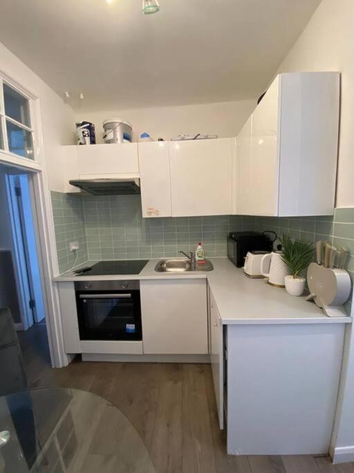 Stylish 2br Retreat In King's Cross, Apartment