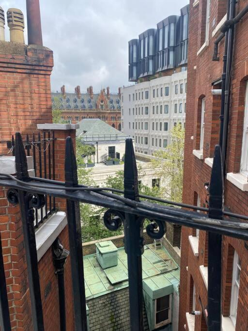 Stylish 2br Retreat In King's Cross, London
