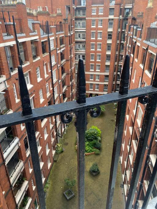 Stylish 2br Retreat In King's Cross, *