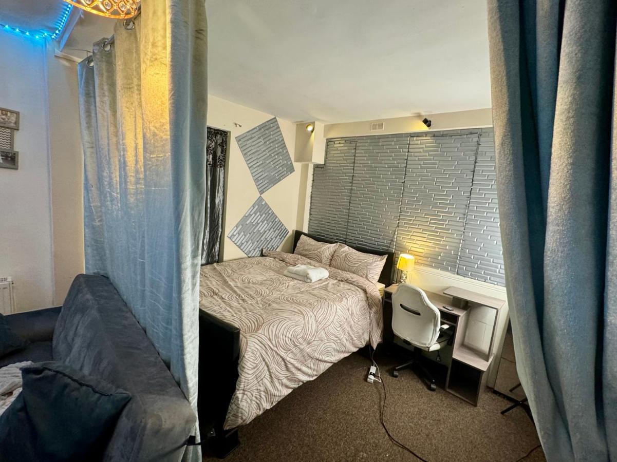 Semay Flat London