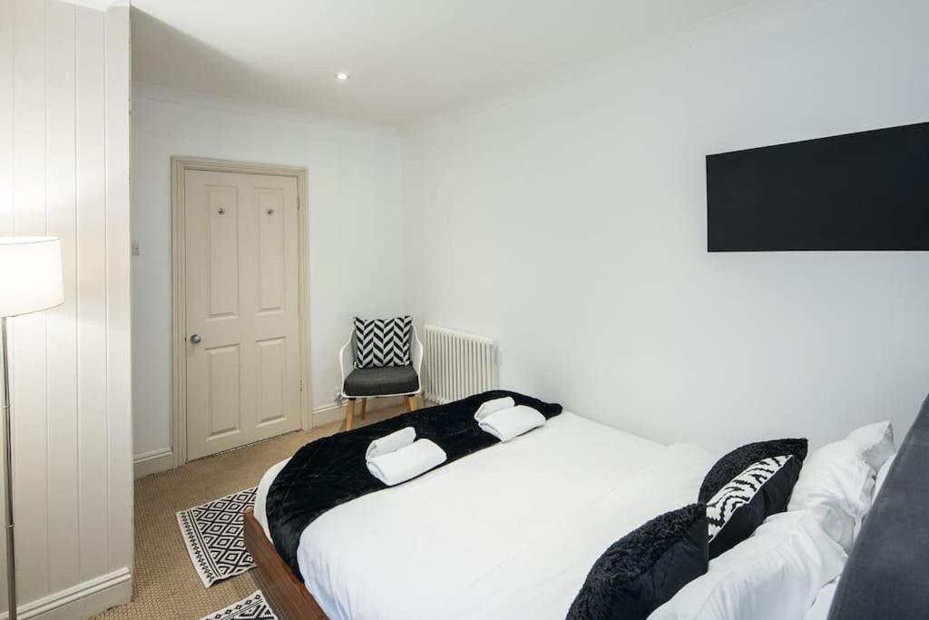 Superb Retreat Central Next Tube * London