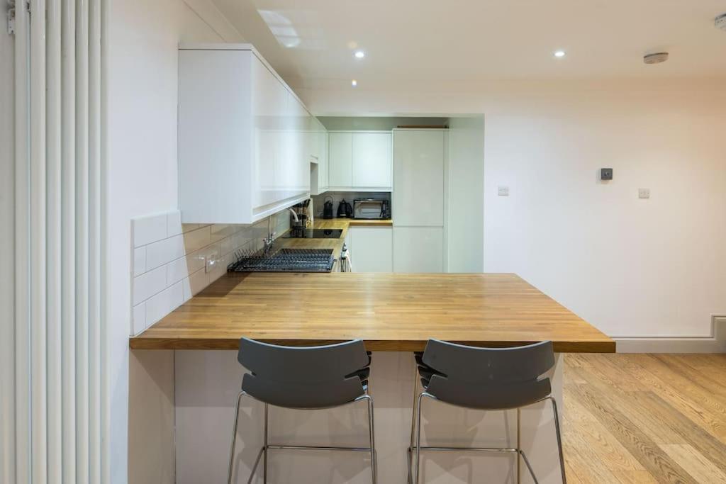 Superb Retreat Central Next Tube London