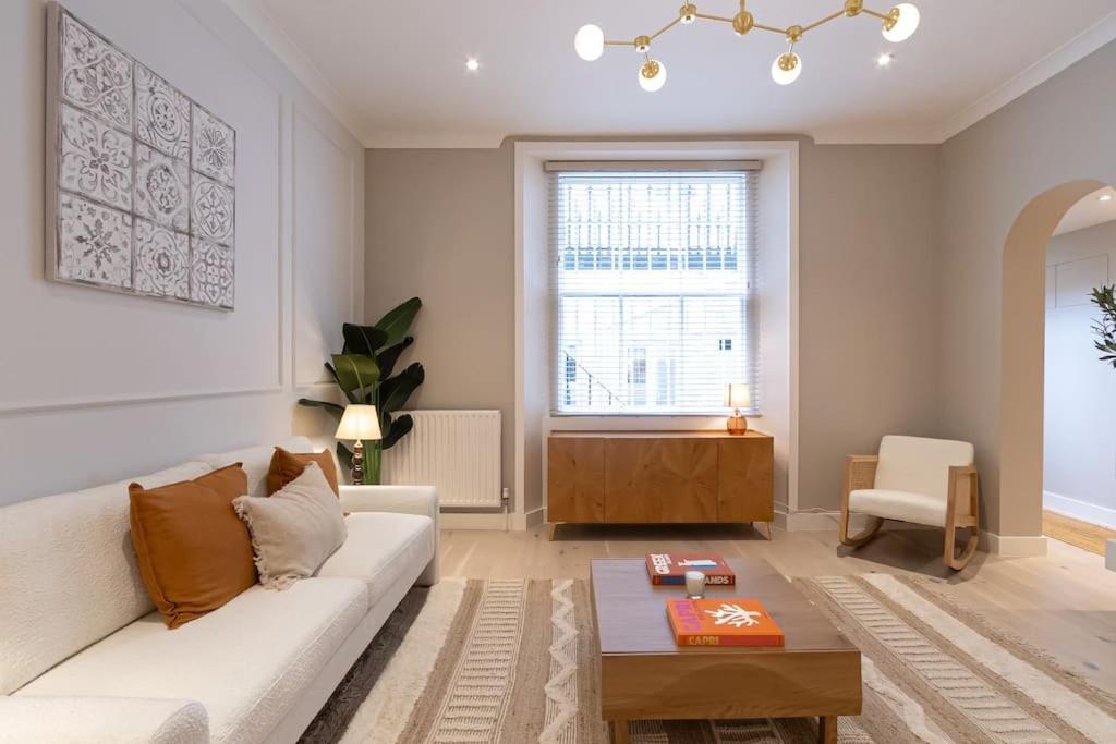 Elegance: A Symphony Of High-end Decor *
