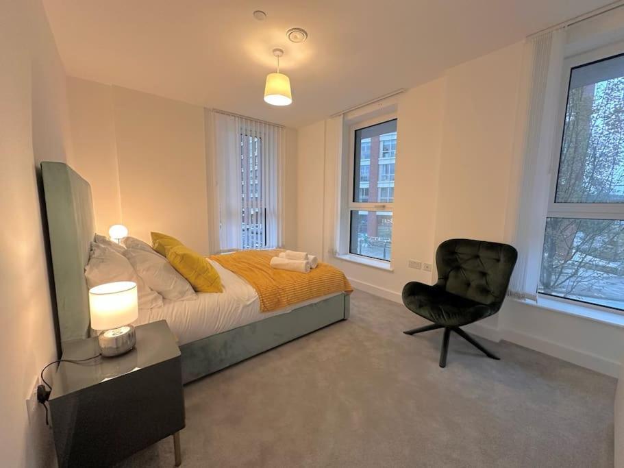 Glitz And Luxury Apartment