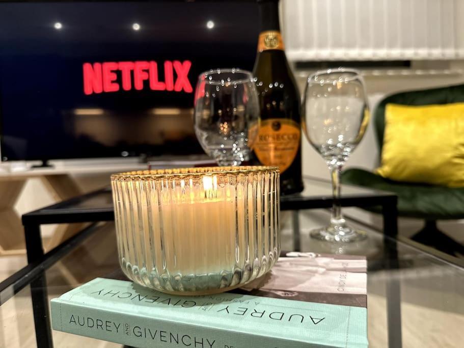 Apartment Glitz And Luxury London
