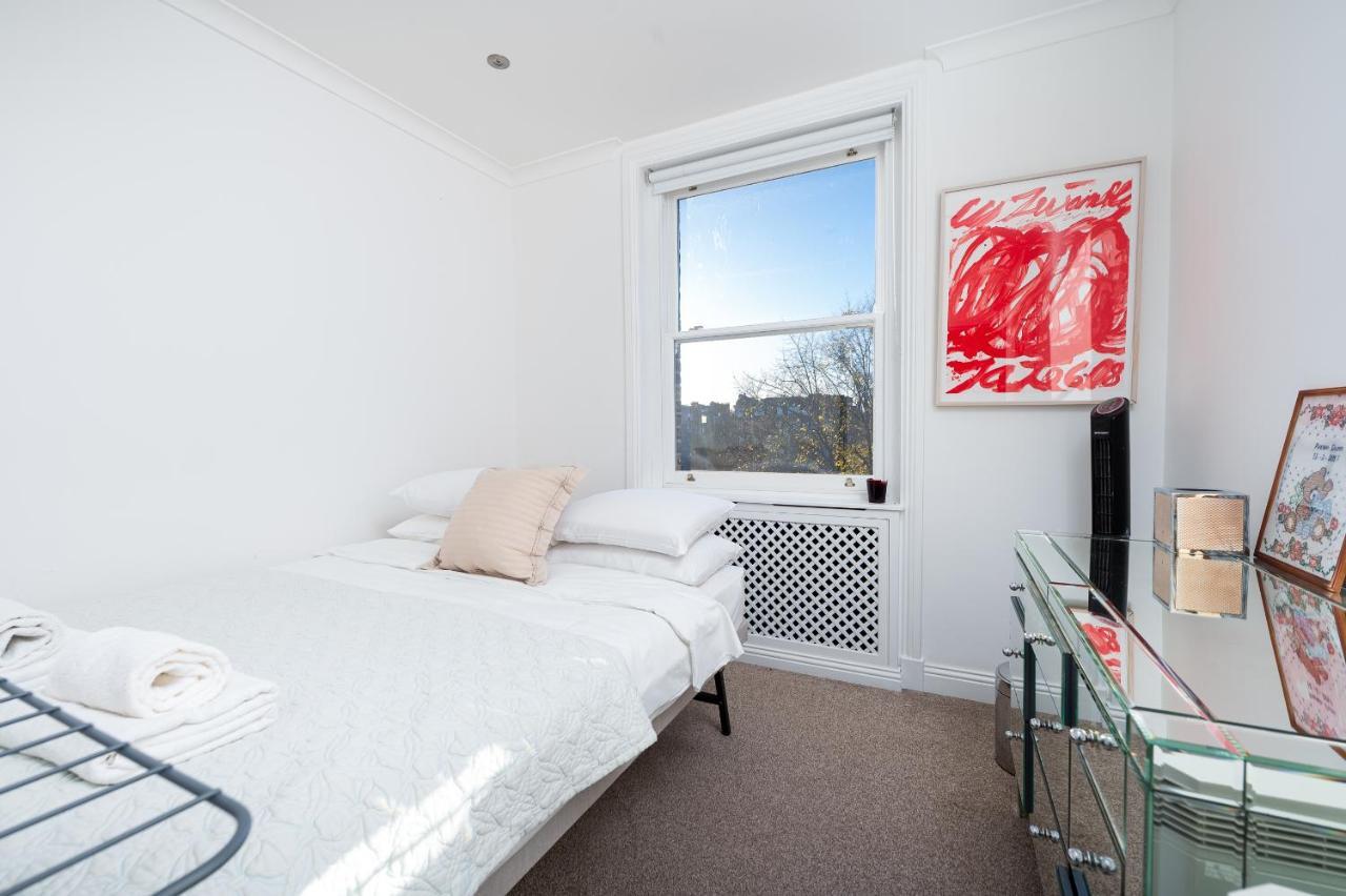 Bright Belgravia By Underthedoormat London