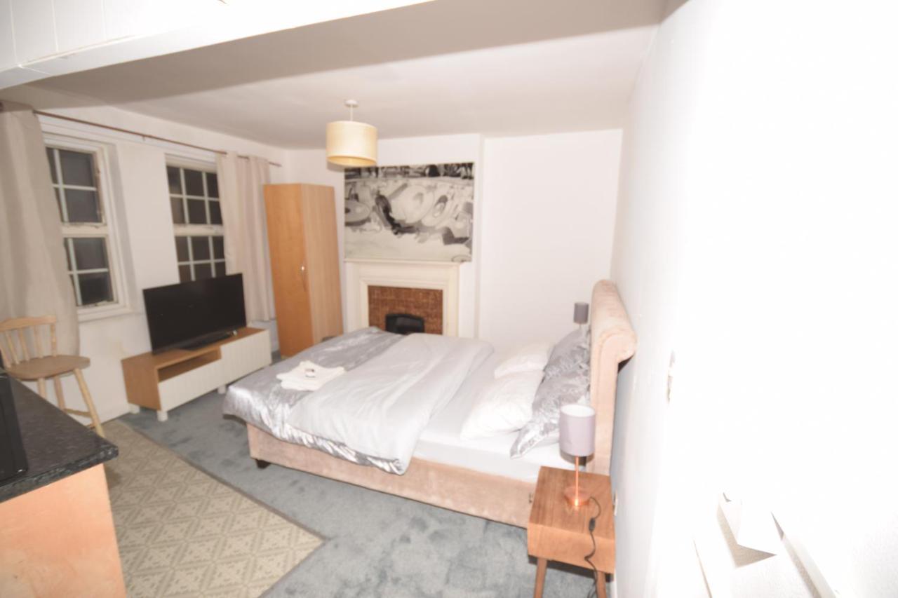 Aparthotel Lordship *