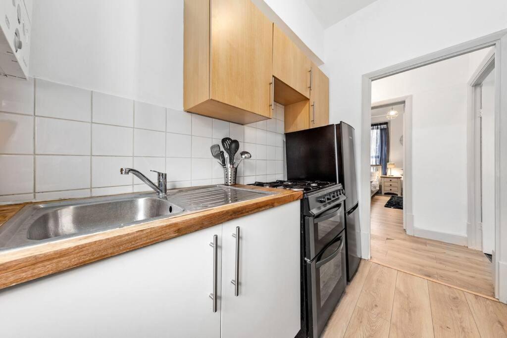 Appartement Luxury Sleep 4 Near Hyde Park Ed1 Londen