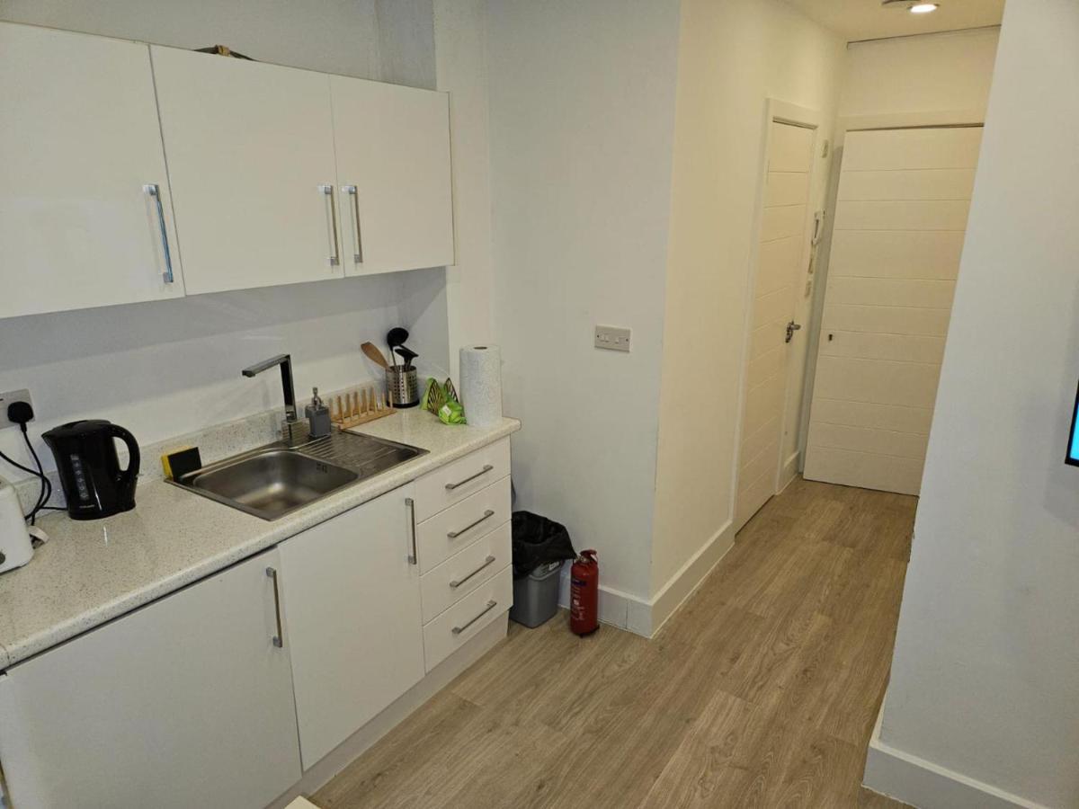 Luxury 1-bed In Apartment