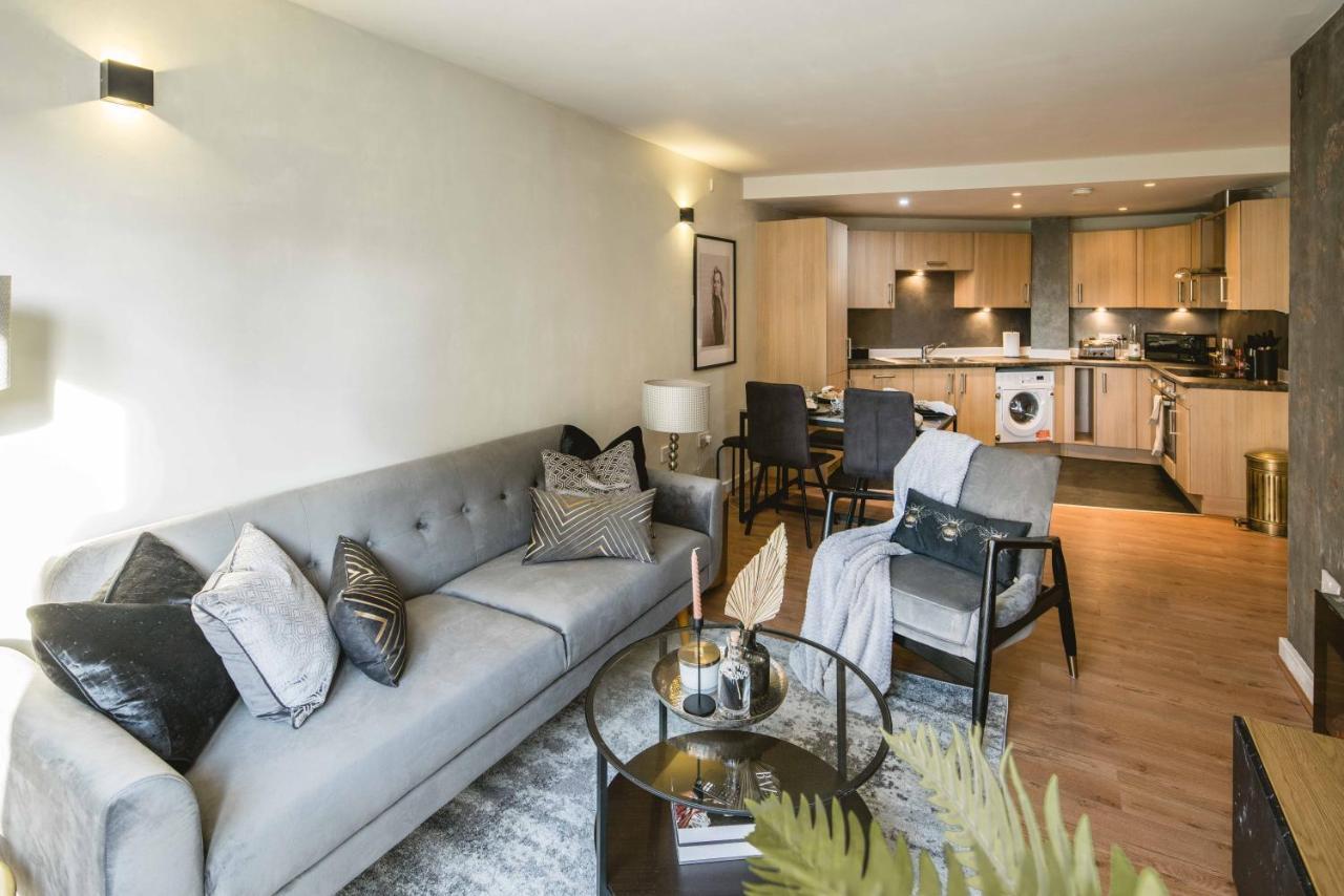 Canary Wharf 2-bed Luxury Haven Apartment London