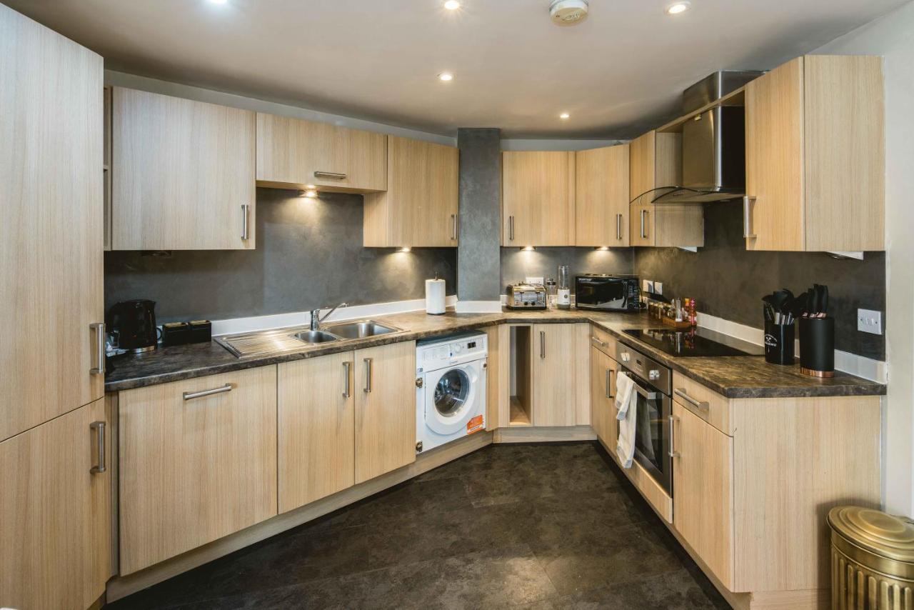 Canary Wharf 2-bed Luxury Haven * London