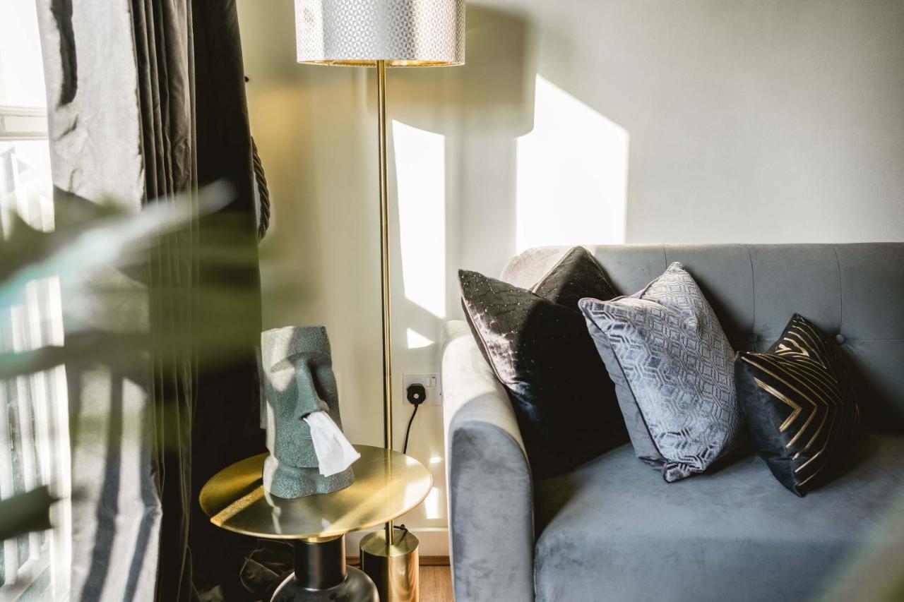 Canary Wharf 2-bed Luxury Haven Apartment *