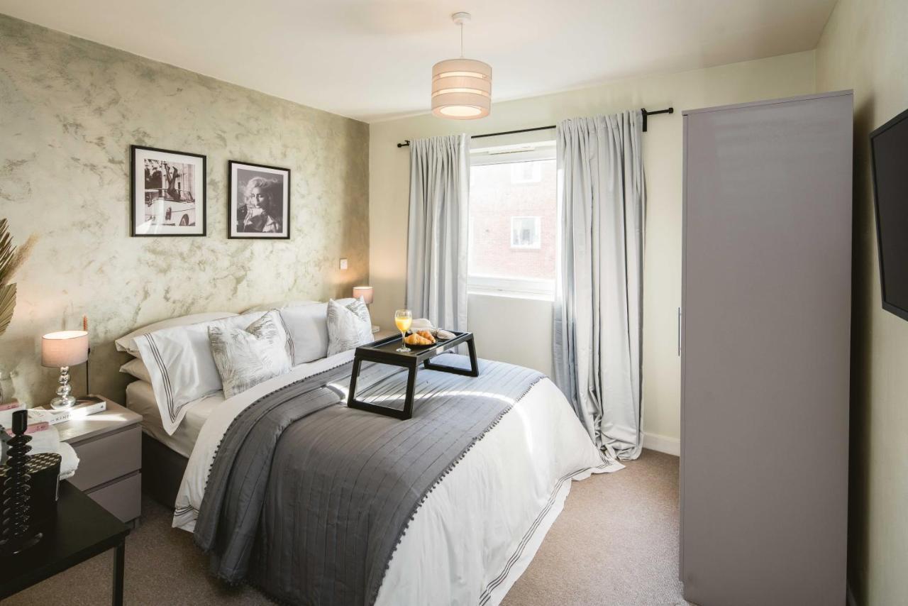 Canary Wharf 2-bed Luxury Haven Apartment *