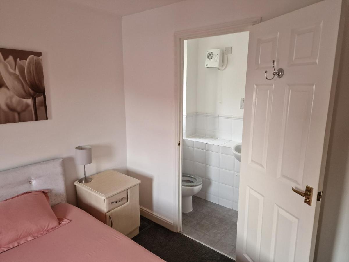 Family 2 Bedrooms Flat Appartement Londen