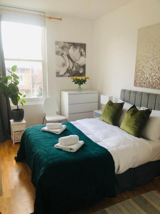 Apartment 20 Min To London- 2 Bedrooms London
