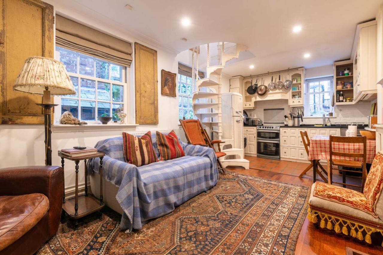Character In Historic Hampstead Holiday home *