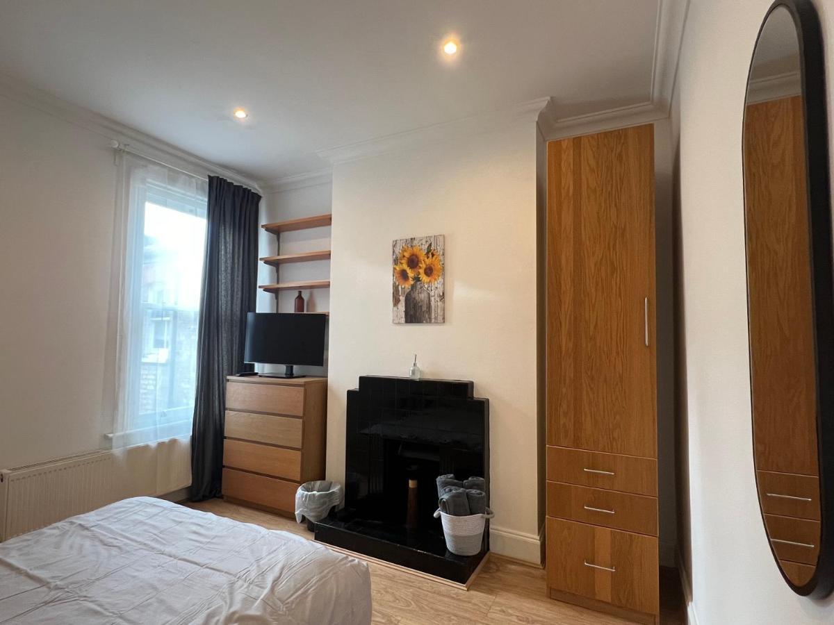 Сasa de vacaciones 4 Bed House 10 Min Walk To Tube