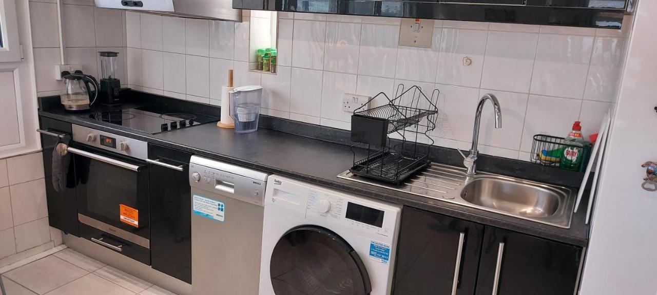 Central With Stunning Views Homestay London