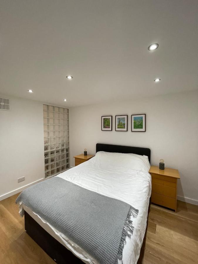 Stunning 3bd Maisonette Wbalcony - Old Street! Londen