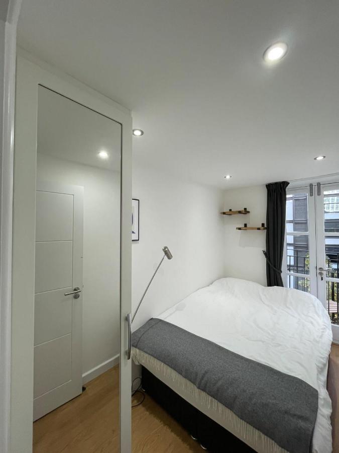 Stunning 3bd Maisonette Wbalcony - Old Street! Appartement Londen
