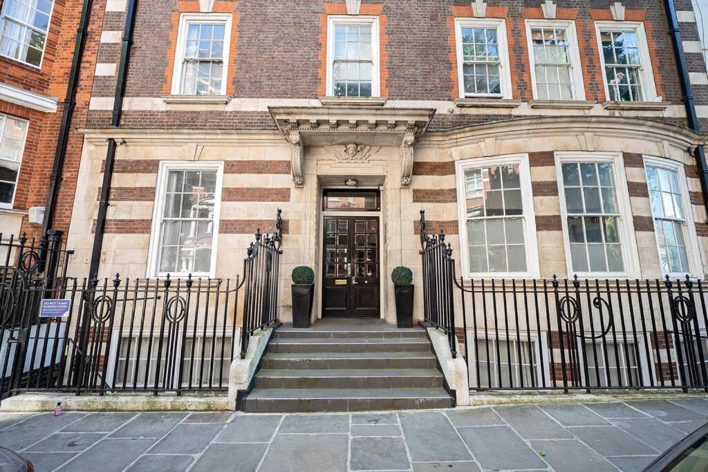 Small Studio In Central London, Payment Required Straight Away The Host Will Message You After You've Made A Reservation Apartamento