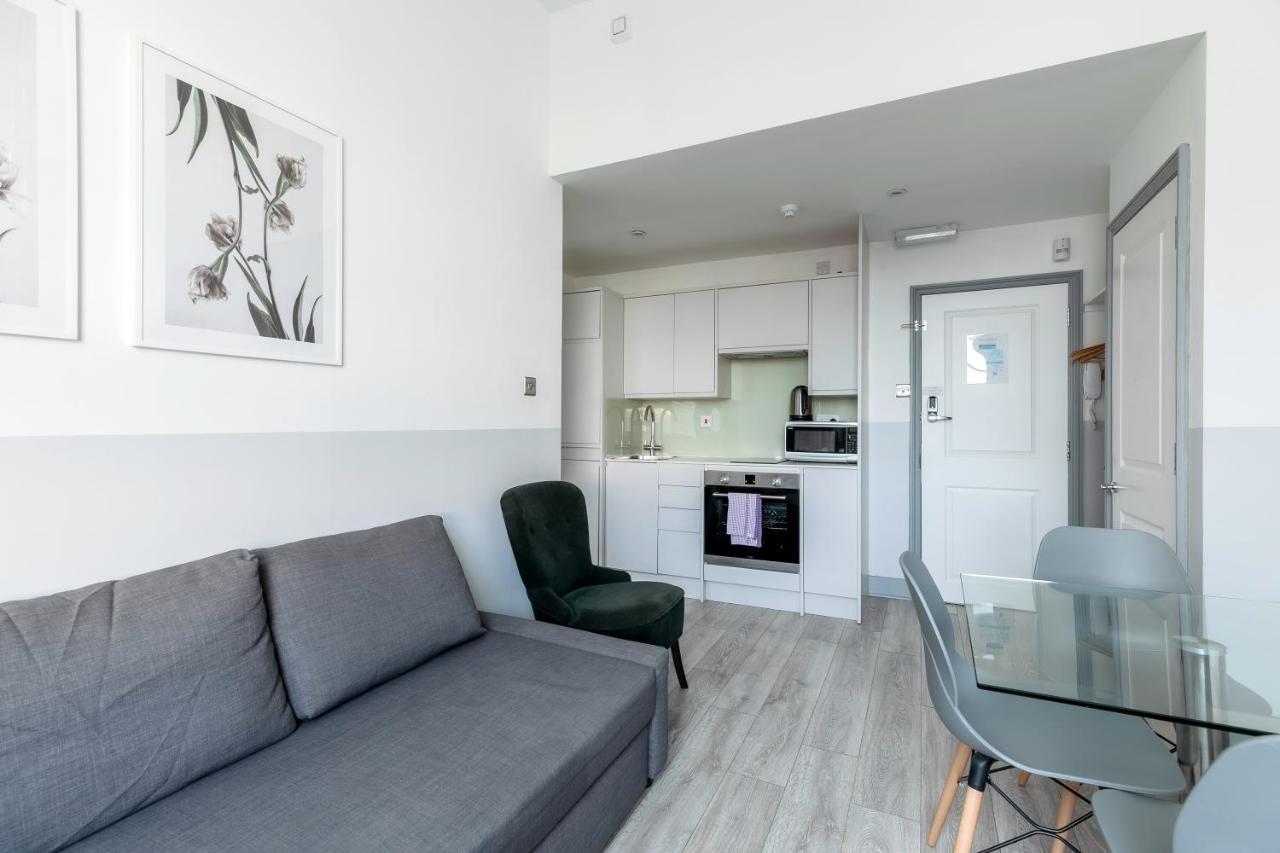 Modern Kensington *