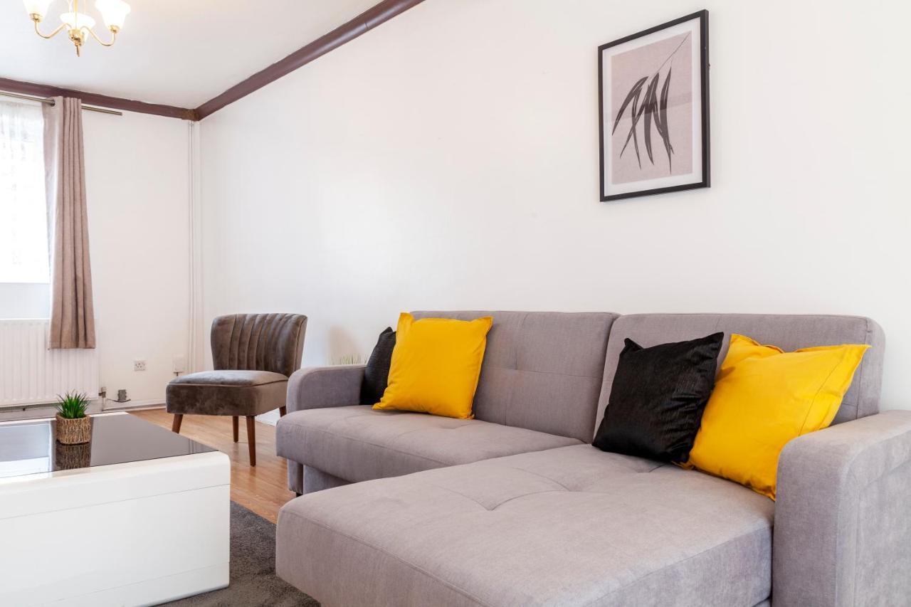 Stunning 3 Bed House With Private Garden, Woolwich Holiday home *