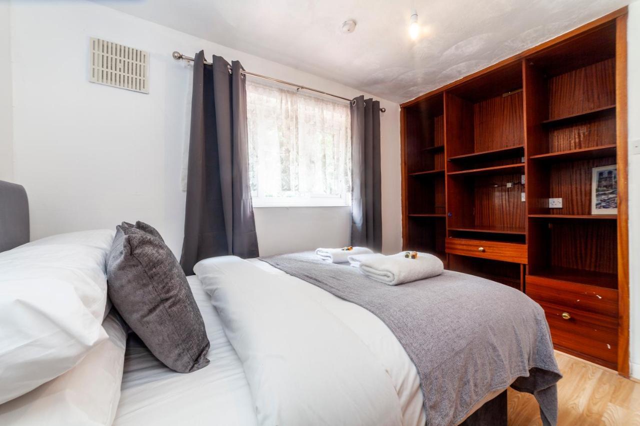 Holiday home Stunning 3 Bed House With Private Garden, Woolwich