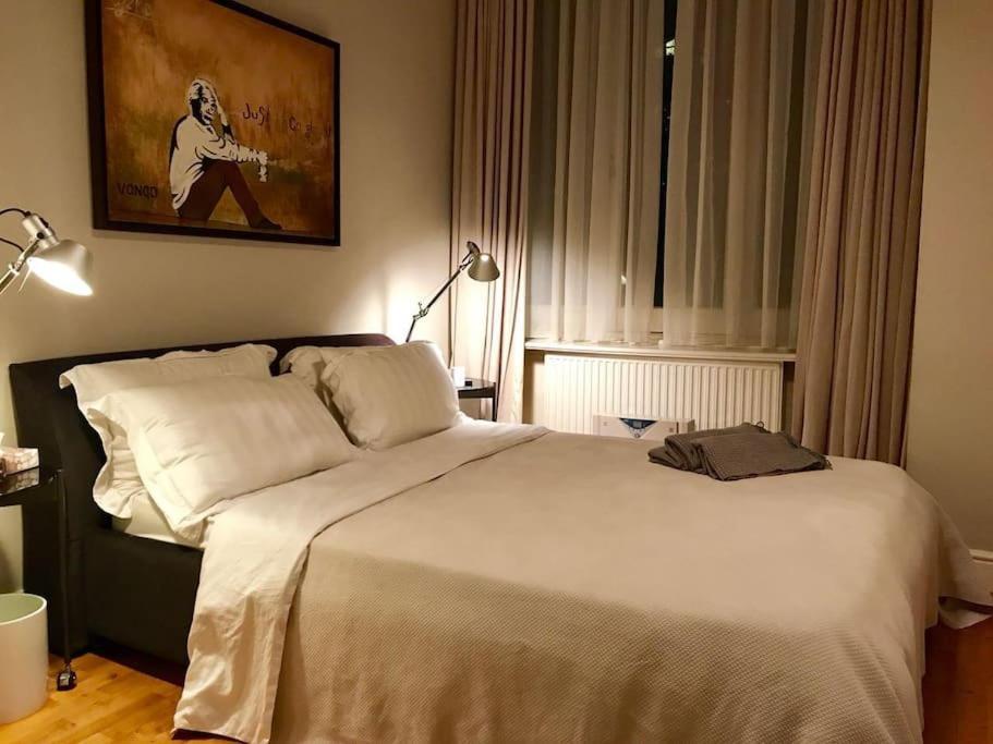 Stunning 2 Bed/2bath Flat In Heart Of Kensington Appartement