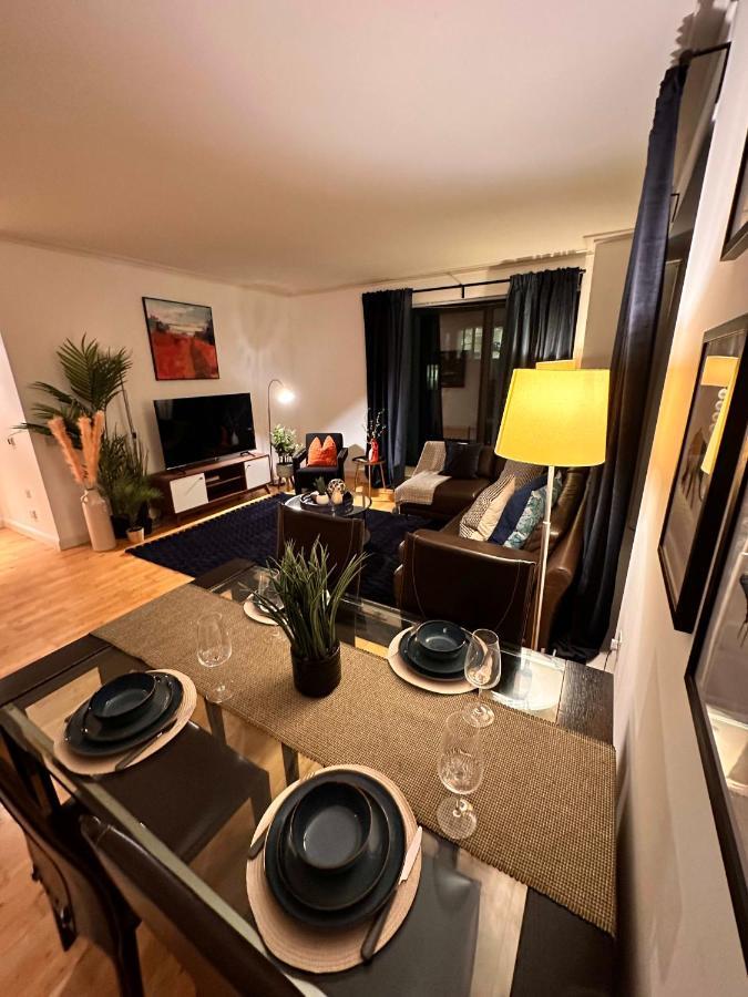 Apartment New Spacious 2 Bedroom With Balcony *