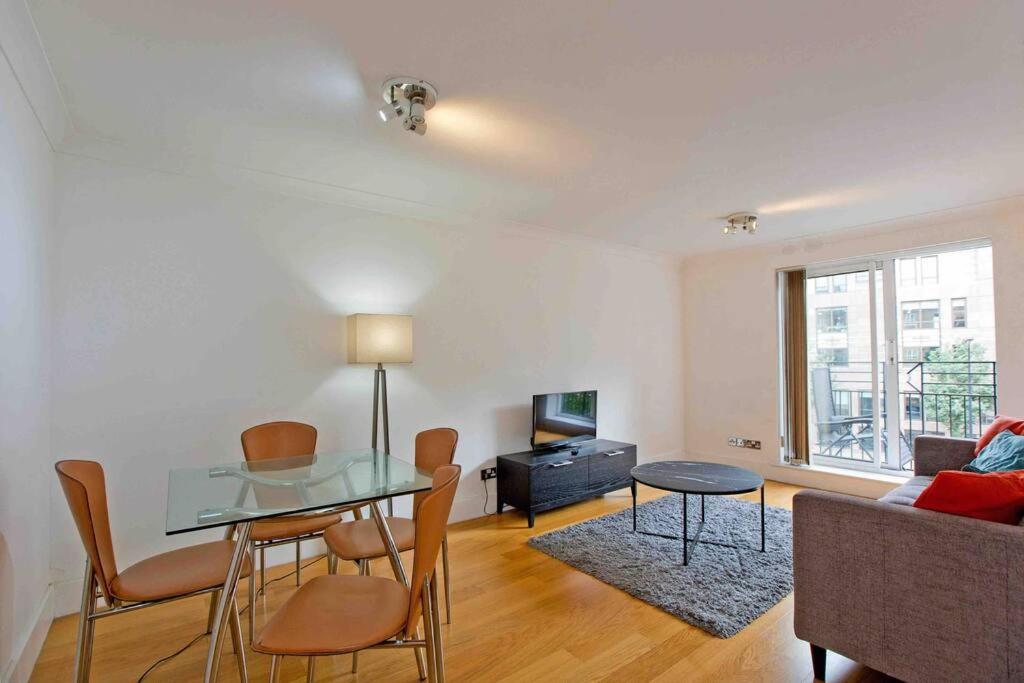Globe View St Pauls Apartment *