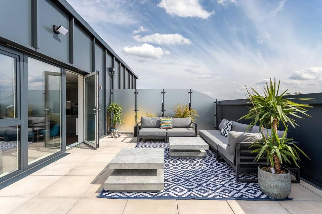 Finsbury Park Penthouse: Luxe Living London