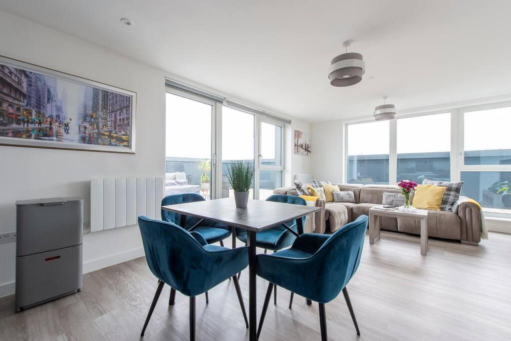 Apartment Finsbury Park Penthouse: Luxe Living