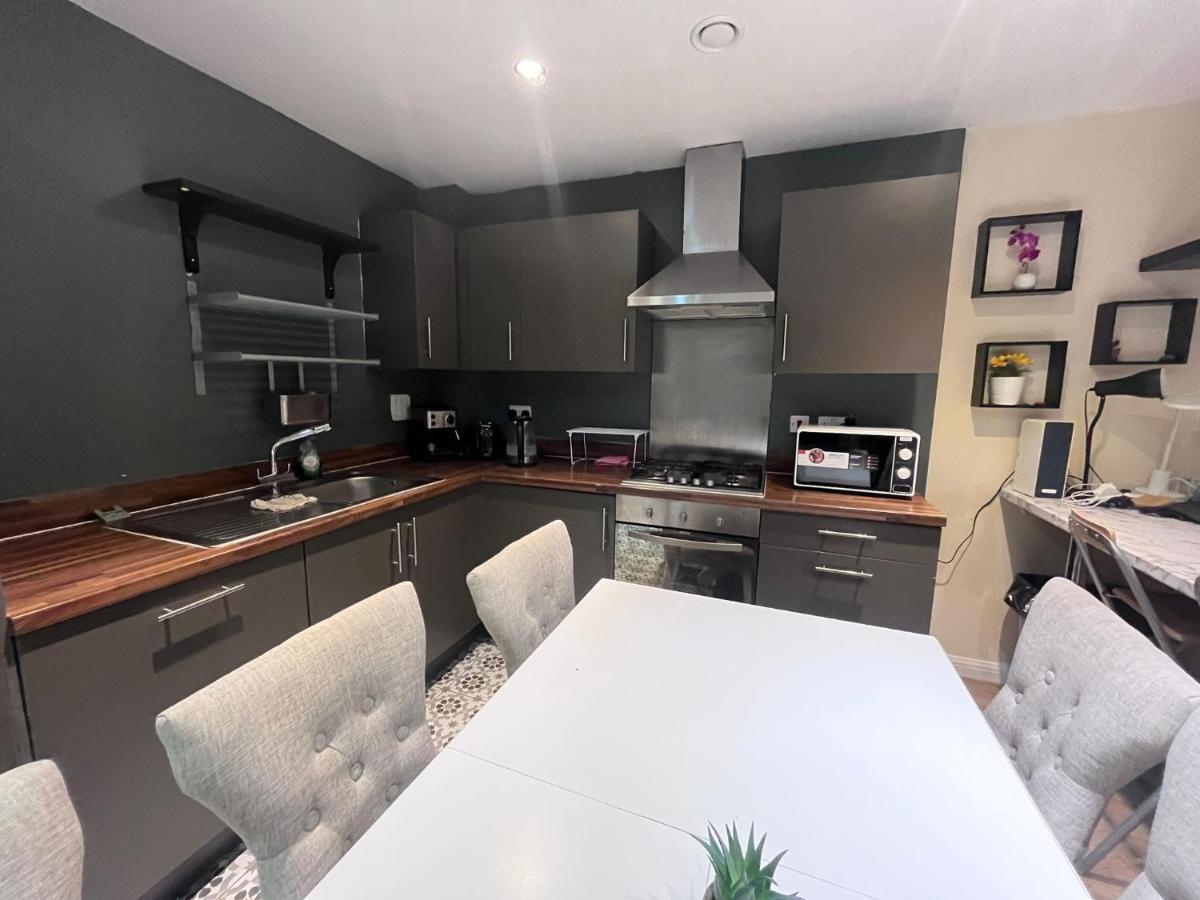 Guest house Near Canary Wharf