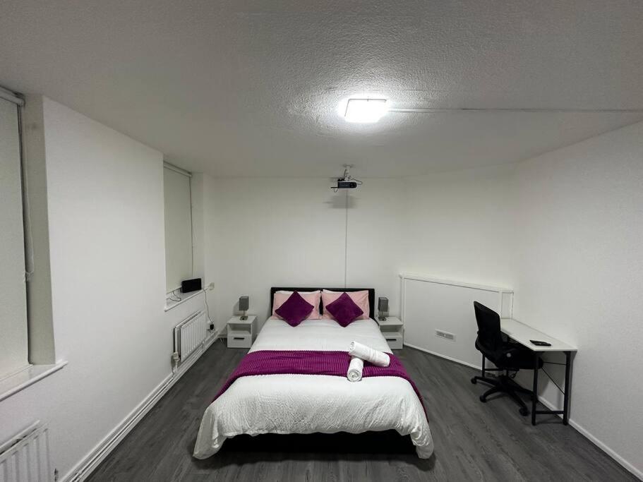 Super Double Bedroom Zone 1 * Londres