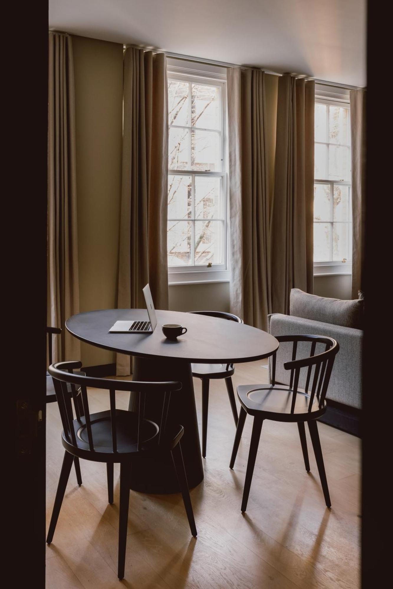 Apartahotel Native Kings Wardrobe, St Pauls 4*