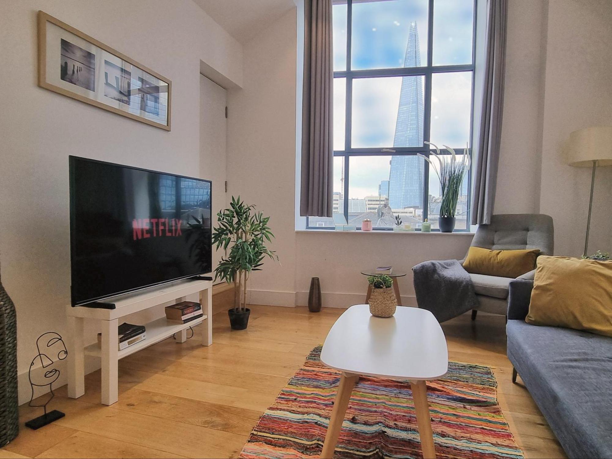 Shard View Apartment *
