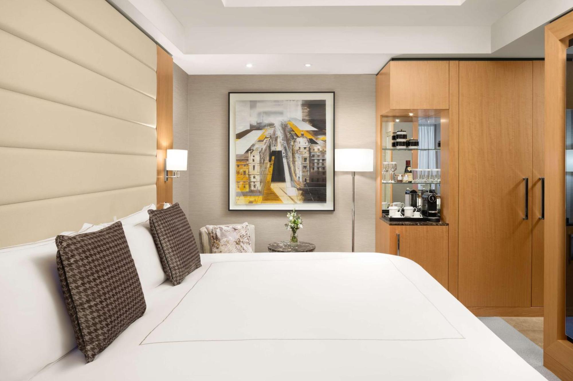 Hotel Conrad St Londen