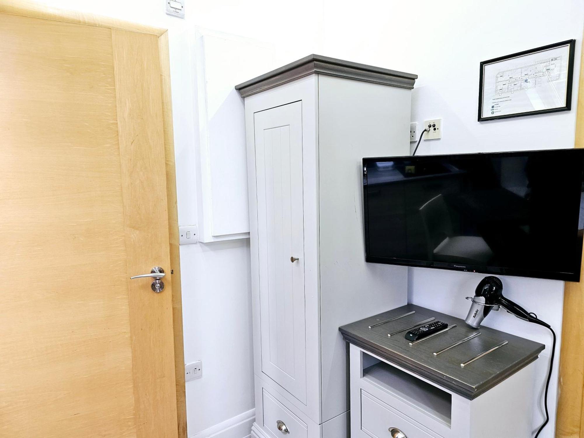 Apartahotel London Stay Apartamentos 3*
