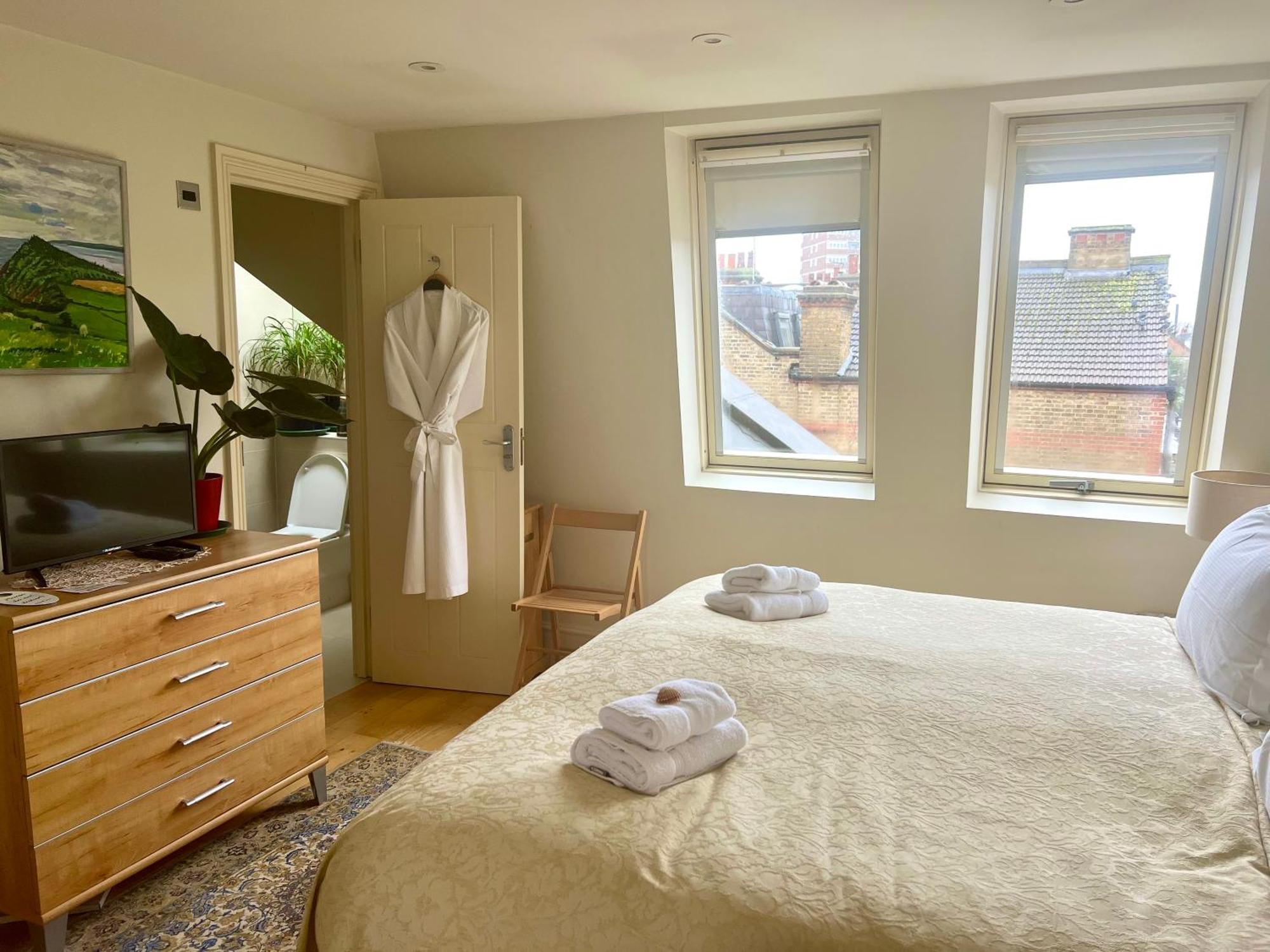 Bed & Breakfast Georgiana's London